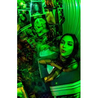 Maggie Lindemann Green Poster